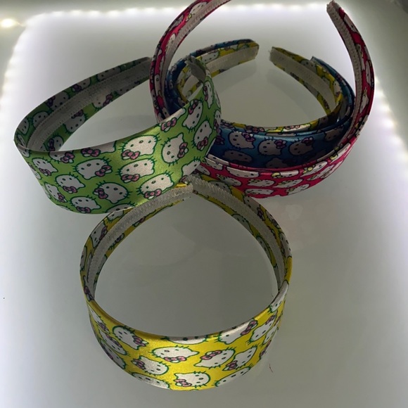 Hello Kitty Headband - Picture 1 of 1